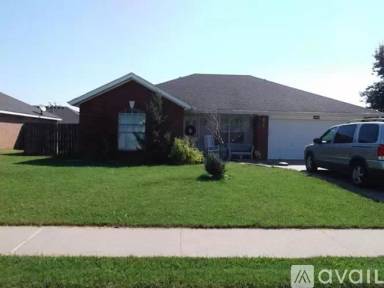 Main picture of 600 Woods Dr