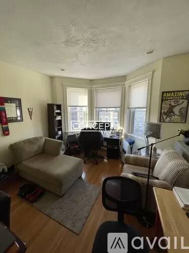 Main picture of 64 Queensberry St