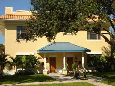 Main picture of 509 S Willow Ave