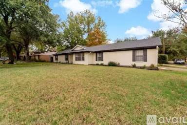 Main picture of 695 32nd St SE
