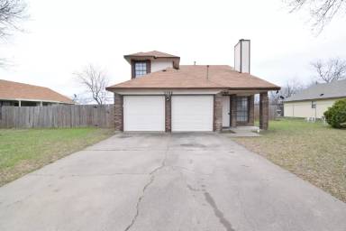 Main picture of 3210 Green Valley Dr