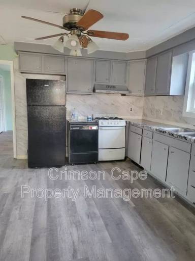 Main picture of 366 Lyndwood Ave