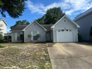 Main picture of 102 Ridge Ln