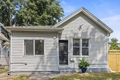 Main picture of 111 Front Ave