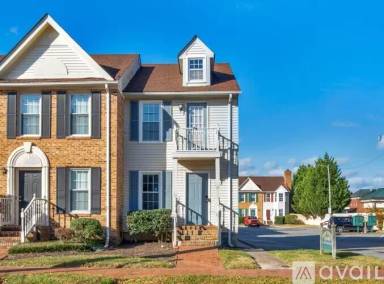 Main picture of 324 Green St