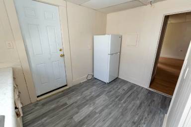 Main picture of 77 Central St