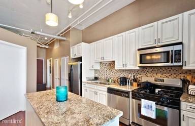 Main picture of 740 Fulton