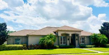 Main picture of 10228 Silverado Cir