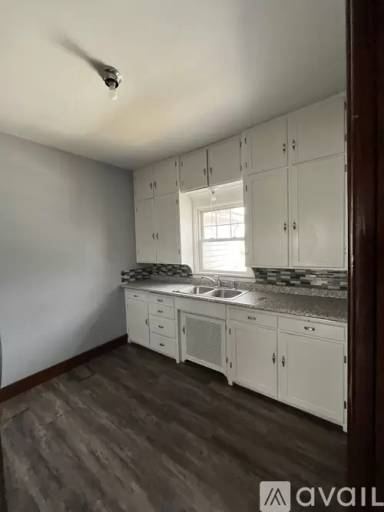 Main picture of 518 S 8th St