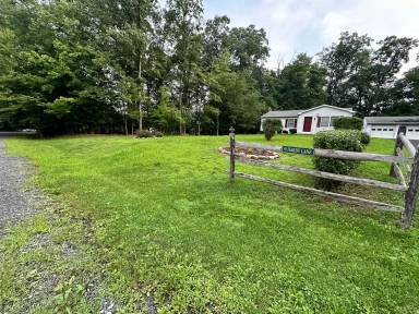 Main picture of 9 Hardy Ln