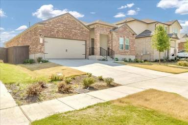 Main picture of 816 Mallow Rd