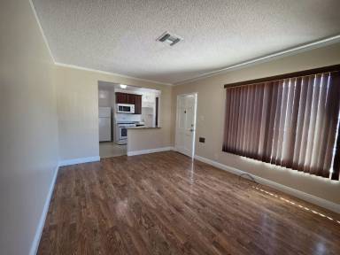 Main picture of 1232 N Screenland Dr