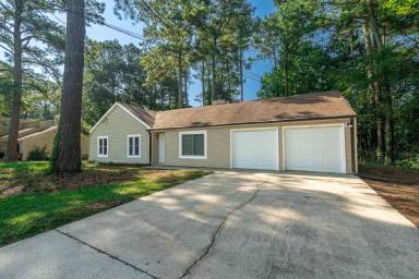 Main picture of 93 Hartley Woods Dr NE