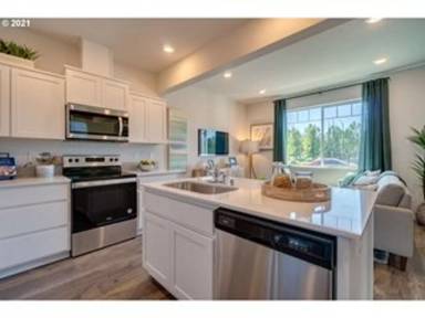 Main picture of 2642 NE 116th Pl
