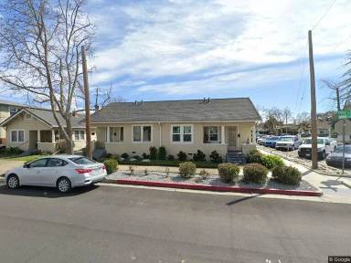 Main picture of 86 3rd St