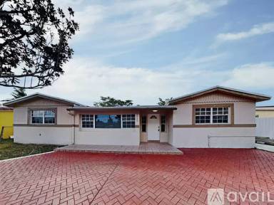 Main picture of 3820 S Lake Ter