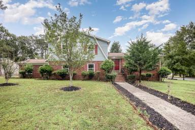 Main picture of 5027 Craigwood Dr
