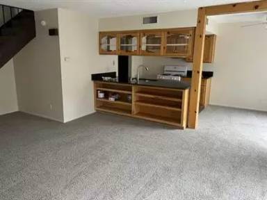 Main picture of 8445 Heights Rd NE
