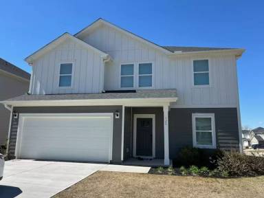 Main picture of 128 Willoughby Way