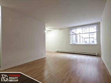 Main picture of 530 W Aldine Ave