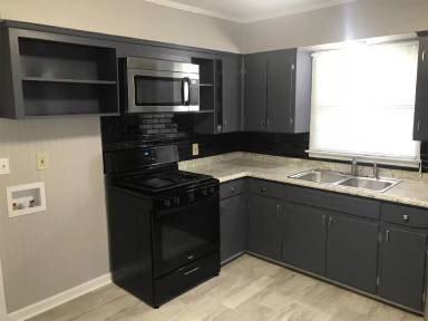 Main picture of 721 S Marquette Dr