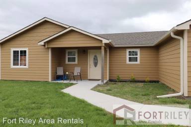 Main picture of 1715 W 14th Street Pl