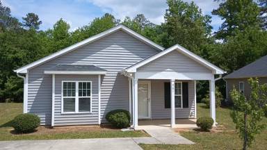 Main picture of 961 Skinner Dr
