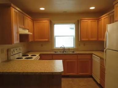Main picture of 1030 W 11th Ave