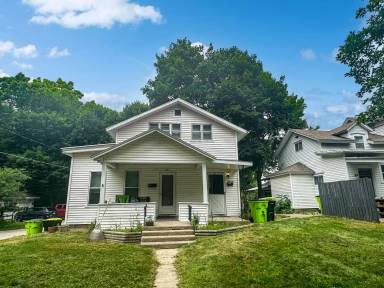 Main picture of 210 W Union St