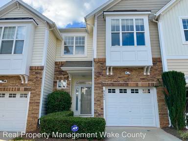 Main picture of 4940 Lady of the Lake Dr