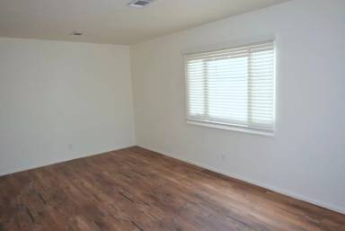 Main picture of 1840 Field Dr NE