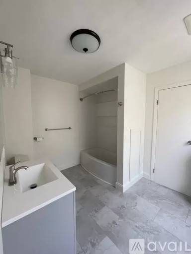 Main picture of 16 Hodges Ave