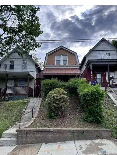 Main picture of 113 Redlyn St