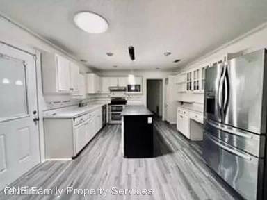 Main picture of 3091 Craig Ter