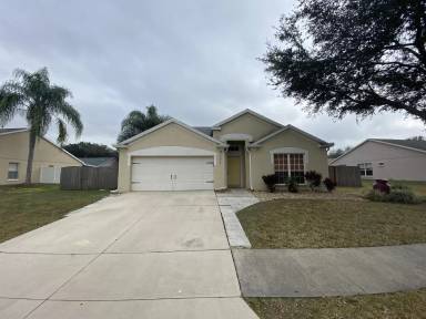 Main picture of 26844 Carla Pl