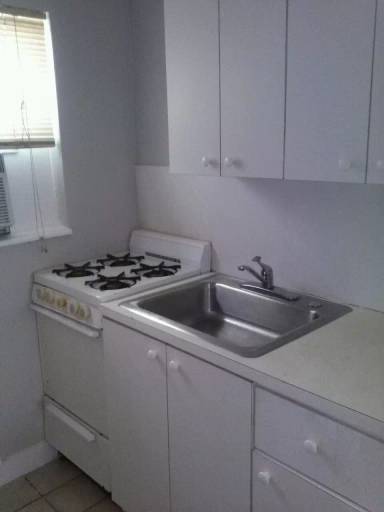 Main picture of 1824 Washington St