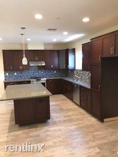 Main picture of 1104 W 24th St