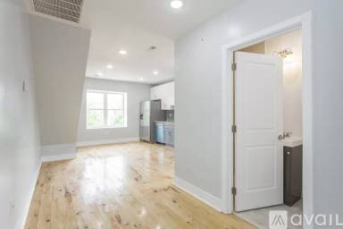 Main picture of 5011 Chester Ave