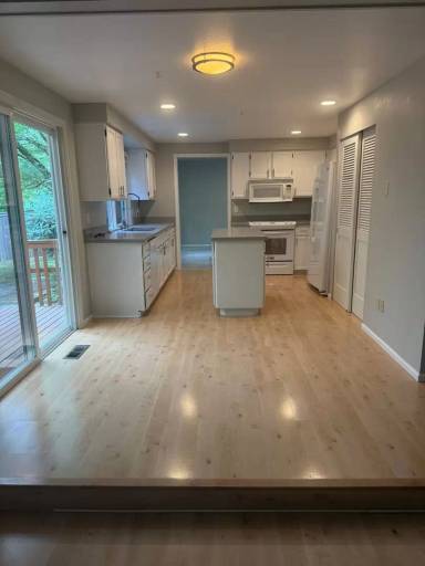 Main picture of 10620 NE 125th Pl