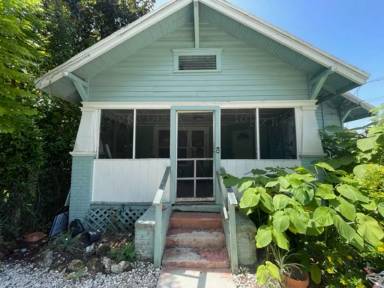 Main picture of 615 NW 6th Ave