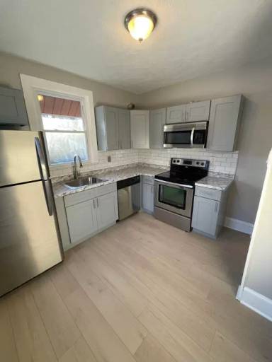Main picture of 7310 Chestnut Ave