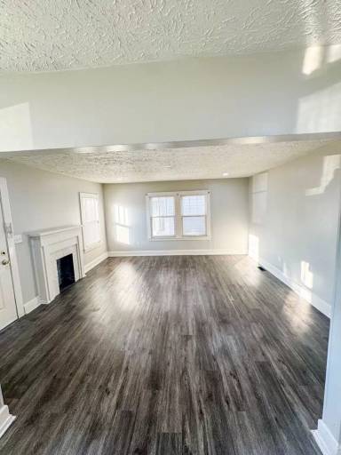 Main picture of 313 N 9th St