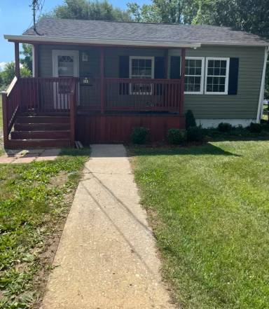 Main picture of 111 Rex Rd