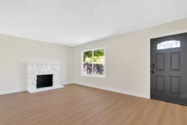 Main picture of 6949 Black Duck Way