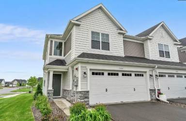 Main picture of 1500 Dogwood Ln