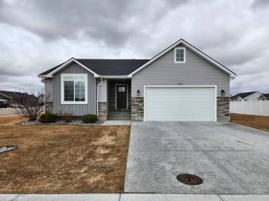 Main picture of 4399 E Hensley Dr