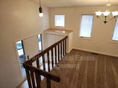 Main picture of 100 Bunnell St