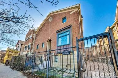 Main picture of 2140 N Winchester Ave