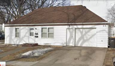 Main picture of 1002 E Avenue F