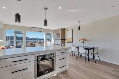 Main picture of 2309 Boylston Ave E